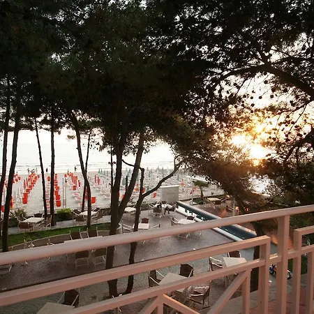 Bel Conti Hotel 4*