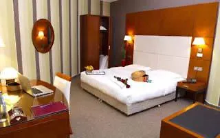 Bel Conti Hotel Shkallnur